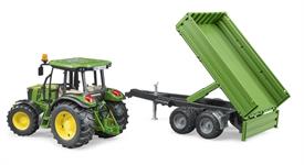 BRUDER TRATTORE 'JOHN DEERE' C/RIMORCHIO 585x267  4 £          SCATOLA-M