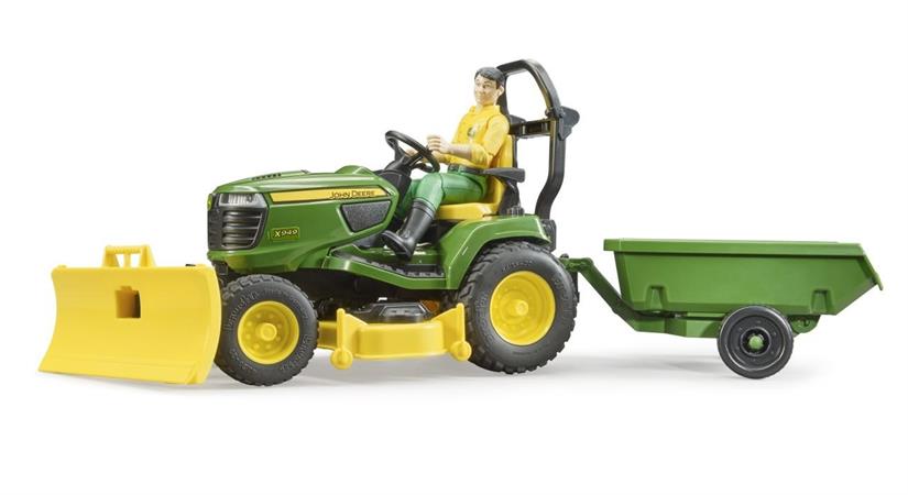 BRUDER TRATTORE 'JOHN DEERE' TOSAERBA C/RIMORCHIO 327x107 6 £  SCATOLA-M